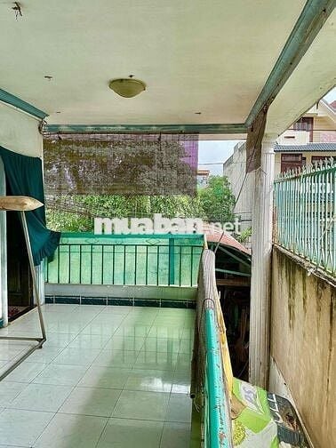 BÁN NHÀ 3T, CHỈ 6,2TỶ DT 5x20 100m² MT ĐS7 – HBP QL13, ÔTÔ  TRÁNH