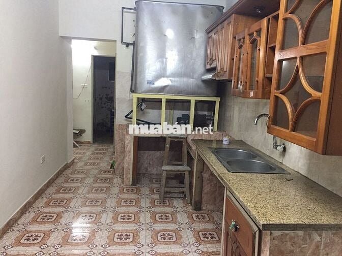 Tập thể 70m2 2 phòng ngủ Tôn Thất Tùng Đống Đa