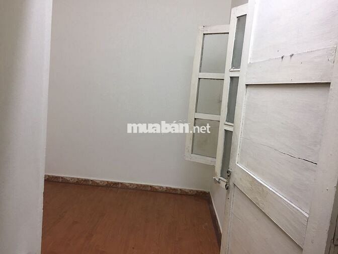 Tập thể 70m2 2 phòng ngủ Tôn Thất Tùng Đống Đa