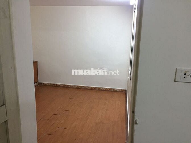 Tập thể 70m2 2 phòng ngủ Tôn Thất Tùng Đống Đa