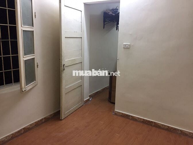 Tập thể 70m2 2 phòng ngủ Tôn Thất Tùng Đống Đa