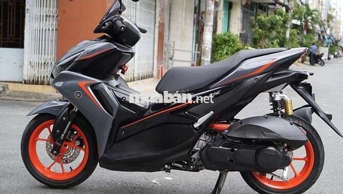 Yamaha NVX V2 Xám Xi Măng