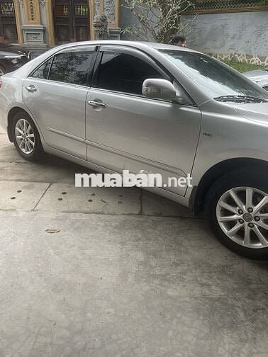 Toyota Camry 2011 2.4L Bạc
