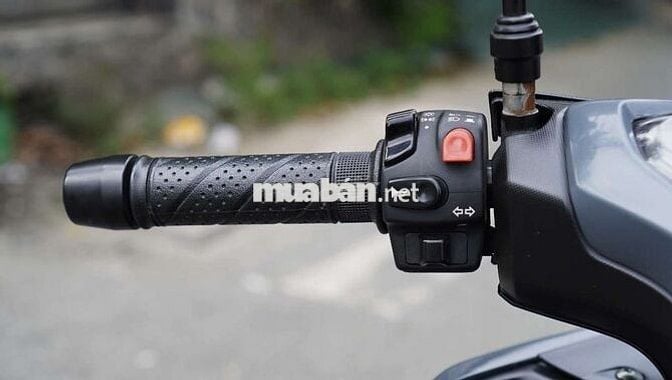 Yamaha NVX V2 Xám Xi Măng