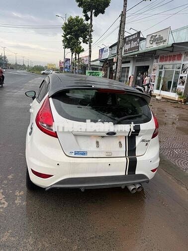 Ford Fiesta 2011 1.6 AT Hatchback - 112000 km