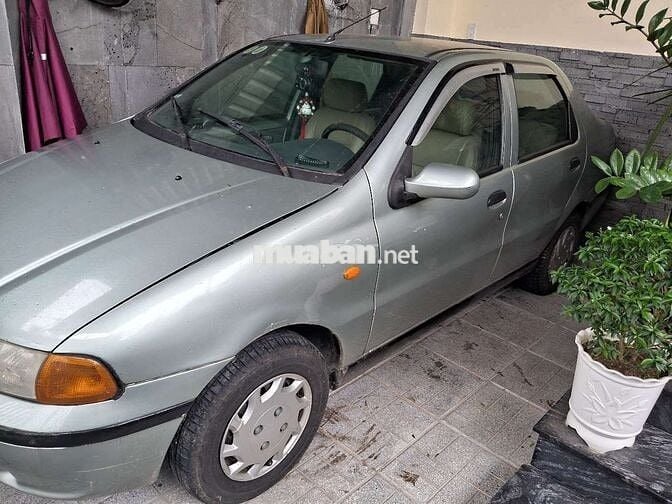Fiat Siena Bạc 5 chỗ Số sàn
