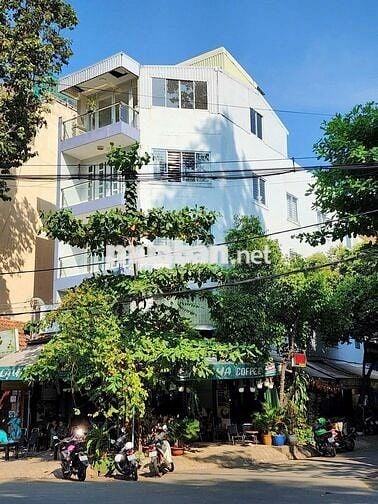 Bán nhà Góc 2Mặt Tiền Nguyễn Gia TRí (D2) P25 DT 6mx 21m 4lầu.Q.BThạnh