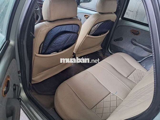 Fiat Siena Bạc 5 chỗ Số sàn