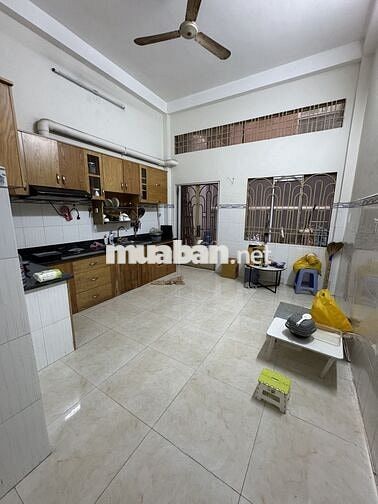 Phòng trọ Đào Duy Anh có bếp, sân và nhà vệ sinh riêng