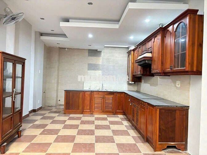 🎢🎢MẶT TIỀN HOA HỒNG 5PN-5WC ngay KHU ĂN UỐNG PHAN XÍCH LONG