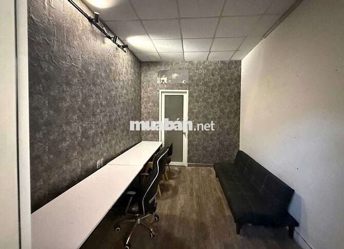 NHÀ HẺM BA GÁC.THÔNG RA ĐƯỢC NHIỀU HẺM.SÁT CHỢ.KHU VỰC AN NINH.