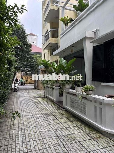 Cho thuê nhà biệt thự 4 Phan Kế Bính, quận 1, phường Tân Định