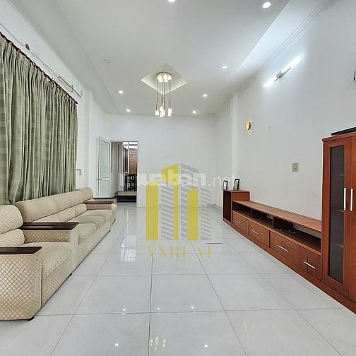 NHÀ PHỐ QUỐC HƯƠNG 3 LẦU CHO THUÊ GIÁ 35 TRIỆU