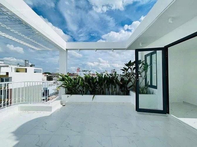 Chính chủ bán gấp nhà Nguyễn Phúc Nguyên, P10, Q3 43m2 giá chỉ 3tỷ250