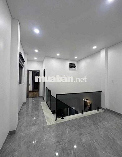 BÁN NHÀ 1 trệt 1 lầu tại Tân Uyên-Bình Dương