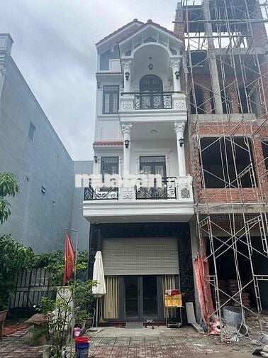 cho thuê nhà nguyên căn buôn bán full nội thất