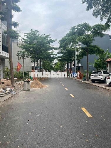 cho thuê nhà nguyên căn buôn bán full nội thất