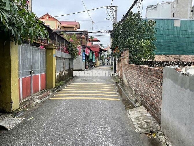 CẦN BÁN ĐẤT CỰ KHỐI LONG BIÊN HÀ NỘI.