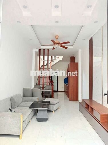 SIÊU PHẨM 5 TẦNG 3 NGỦ CÁCH 15M RA MẶT PHỐ TRẠM, LONG BIÊN ÔTÔ ĐỖ CỔNG