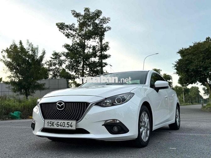 Mazda 3 2016 1.5 AT Sedan - 109000 km