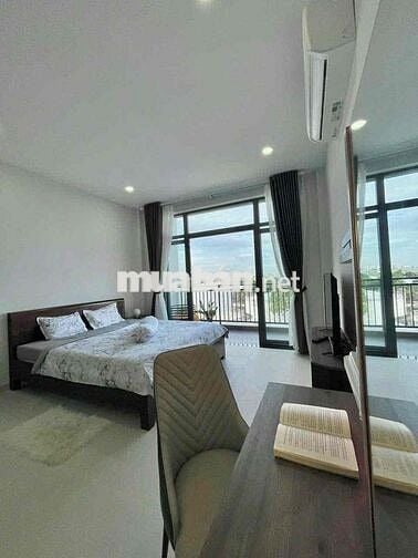 Căn hộ 40m² tone xịn sang mịn tại Nguyễn Hữu Cảnh. Full nội thất – 8tr