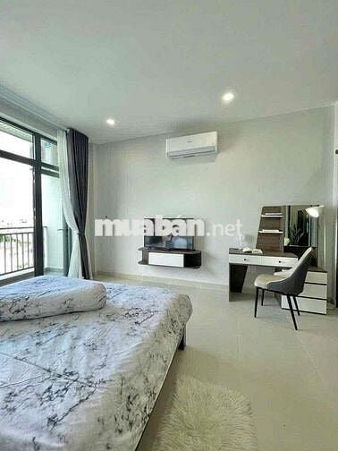 Căn hộ 40m² tone xịn sang mịn tại Nguyễn Hữu Cảnh. Full nội thất – 8tr