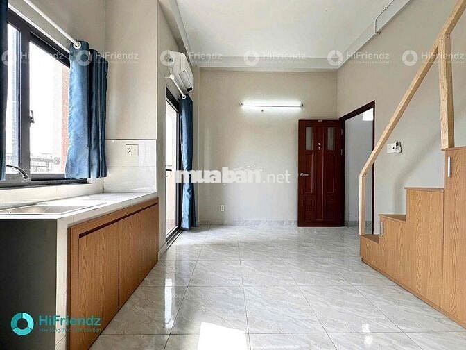 Cho thuê phòng có ban công cửa sổ trời ngay UEH VHU