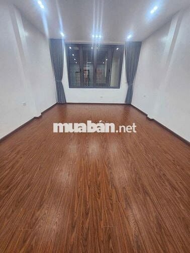 Bán nhà Bạch Mai, 36m x 5T, nhà đang cho thuê 18tr/th giá bán hợp lý