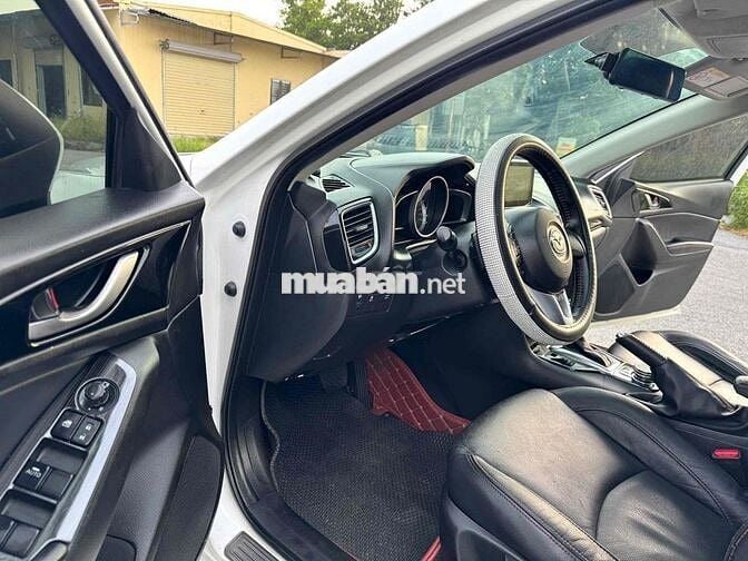 Mazda 3 2016 1.5 AT Sedan - 109000 km