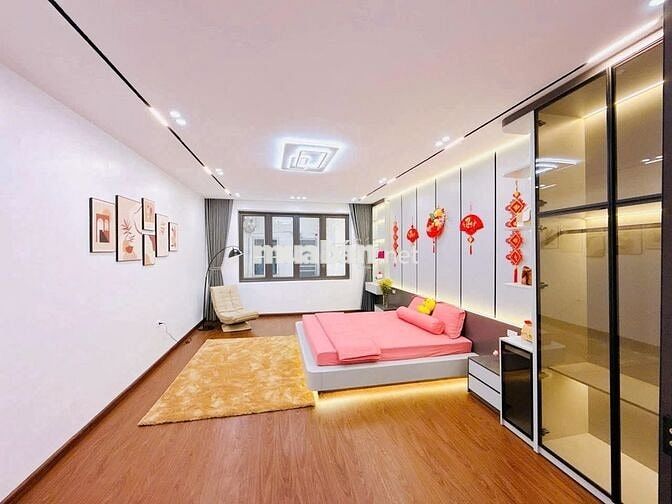 Bán nhà Bạch Mai, 36m x 5T, nhà đang cho thuê 18tr/th giá bán hợp lý