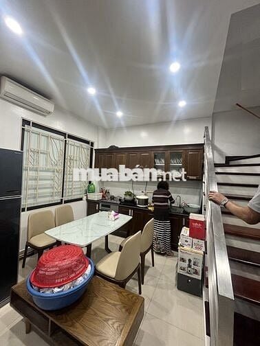 Dương Văn Bé, nhà dân xây, bền đẹp, bán nhanh giá rẻ nhất thị trường!