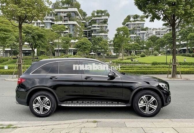 MERCEDES GLC250