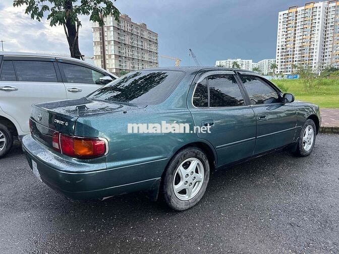 Toyota Camry Xanh rêu Số sàn