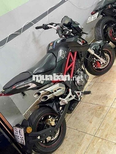 Benelli TNT 125 Đen