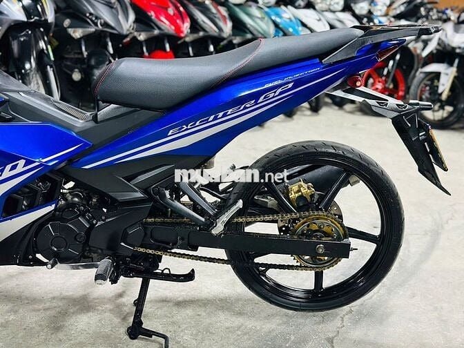 XE MÁYTHANH TÙNG_EXCITER 150 XANH GP XUỐNG BÁNH