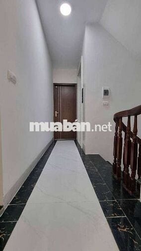 NHÀ NGUYỄN VĂN LINH 50M2 XÂY 5 TẦNG THANG MÁY CHỈ VÀI BƯỚC CHÂN RA PHỐ