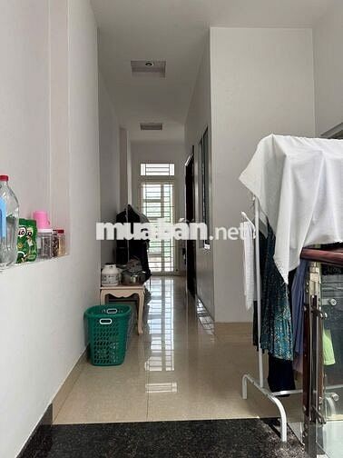 Nhà mặt tiền 81m2,3 phòng ngủ,4 đường số 5,bình hưng, bình chánh