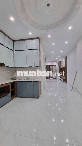 NHÀ NGUYỄN VĂN LINH 50M2 XÂY 5 TẦNG THANG MÁY CHỈ VÀI BƯỚC CHÂN RA PHỐ