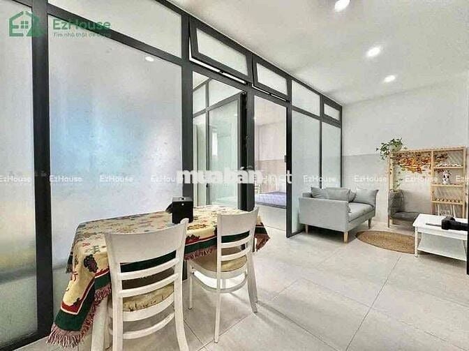 Căn Hộ 2 Phòng Ngủ Ban Công_Máy Giặt Riêng Full Nội Thất ngay Âu Cơ