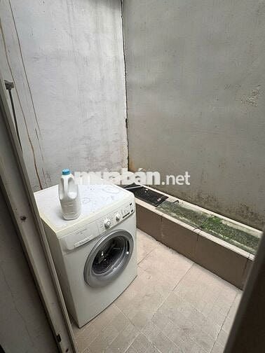 Nhà mặt tiền 81m2,3 phòng ngủ,4 đường số 5,bình hưng, bình chánh