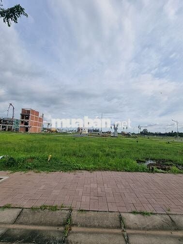 Nền thổ cư gần hồ cảnh quang,Nam Long 2, Cái răng, cần thơ