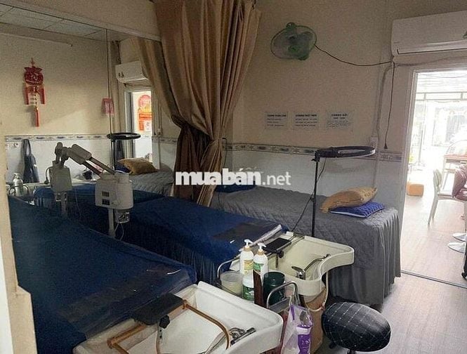 Cần Sang Tiệm Nail gần Công Viên Thỏ Trắng Q10