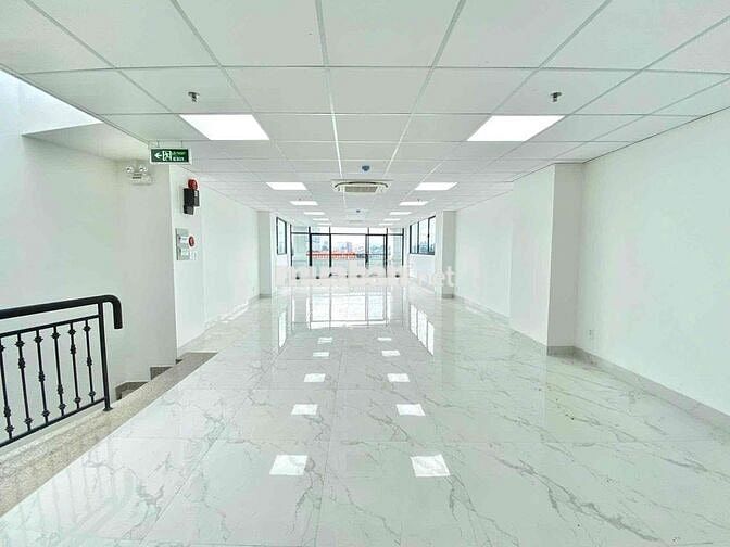 Cho thuê VP Hoà Hưng Q10 100m2 cửa sổ thoáng mát