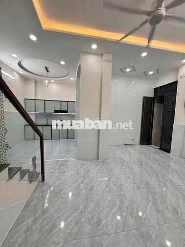 Cần tiền bán gấp nhà đường ba đình p9 q8 kết cấu nhà 4,8×8 một lầu 2p