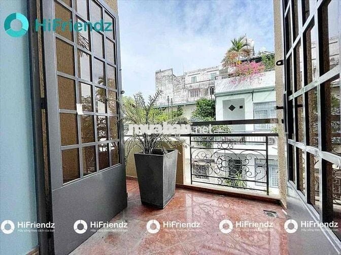 Khu Sân Bay- Studio Ban Công- 30m2 - Full Nội Thất- Hoàng Văn Thụ