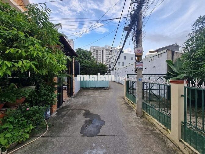 Bán Nhà Đường Hẻm Đặng Văn Bi, Sân Đậu Xe Hơi, (7m x 20m) Đã Hoàn Công