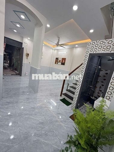 Cần tiền bán gấp nhà đường ba đình p9 q8 kết cấu nhà 4,8×8 một lầu 2p