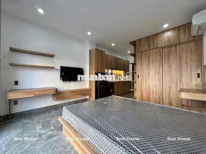 STUDIO BAN CÔNG - NGAY LUỸ BÁN BÍCH - PHÒNG ĐẸP - CÓ MÁY GIẶT RIÊNG