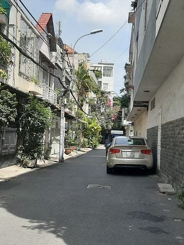 Hiếm! Nhà cấp 4 HXH 195 Nguyễn Văn Thương, 4x16m, giá chỉ 9.8 tỷ