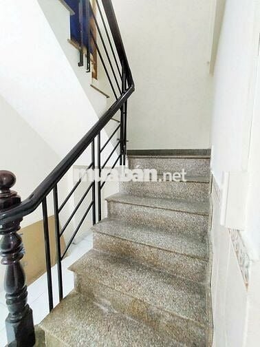 nhà 2 tầng 154 âu dương lân, P.3 Q8 - hẻm xe hơi, sổ hồng riêng, 3pn